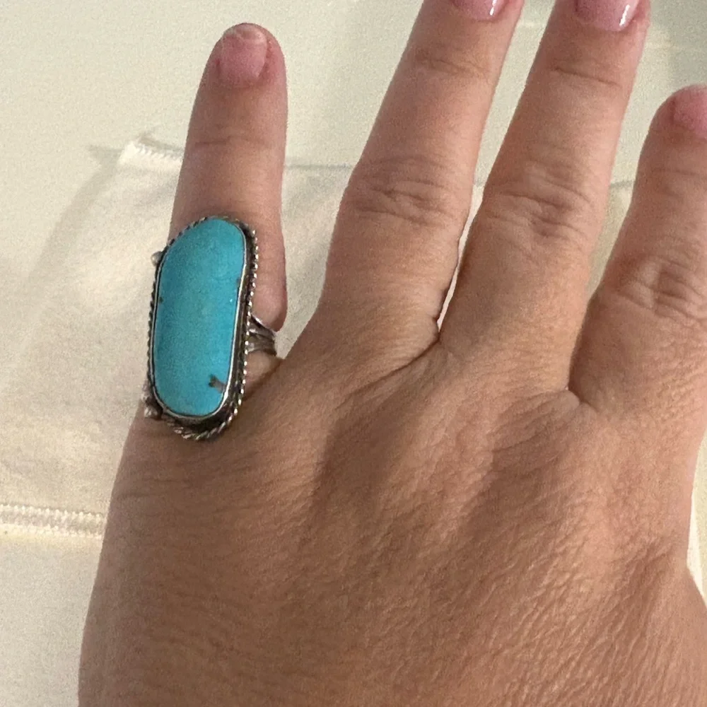 Turquoise Silver Ring - Picture 5 of 5